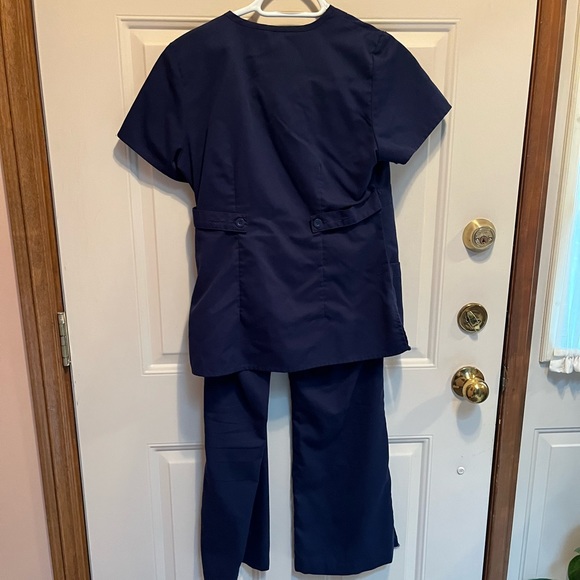 Grey’s Anatomy by Barco Indigo XS Riley Set. Mock wrap V-Neck Scrubs Top & Pants - Picture 8 of 12